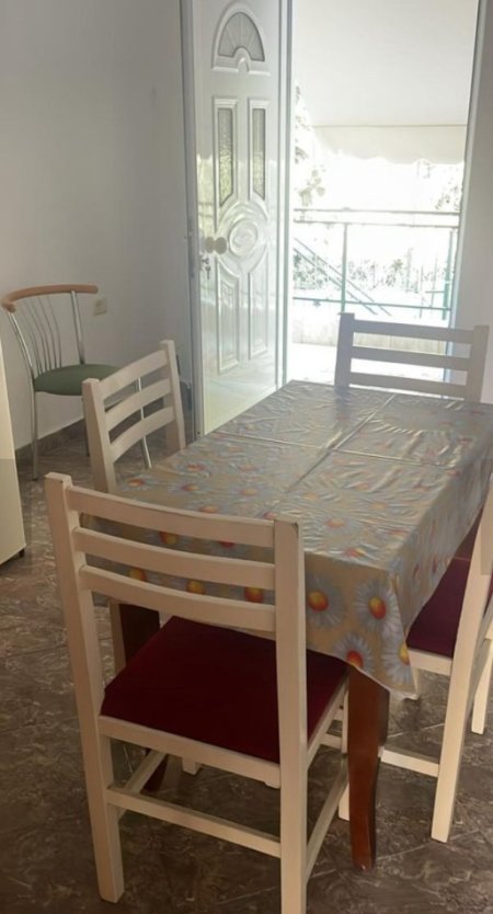 Tirane, jepet me qera apartament 1+1 Kati 2, 75 m² 349 € (Selite)