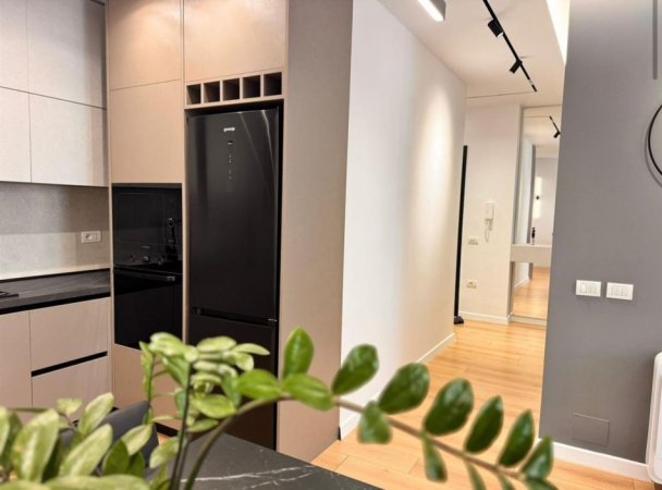 Tirane, jepet me qera apartament 1+1 Kati 4, 60 m² 650 € (21 dhjetori)