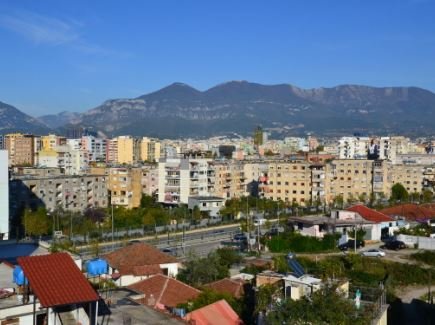 Tirane, jepet me qera apartament 2+1 Kati 3, 120 m² 400 € (Selite e Vogel)
