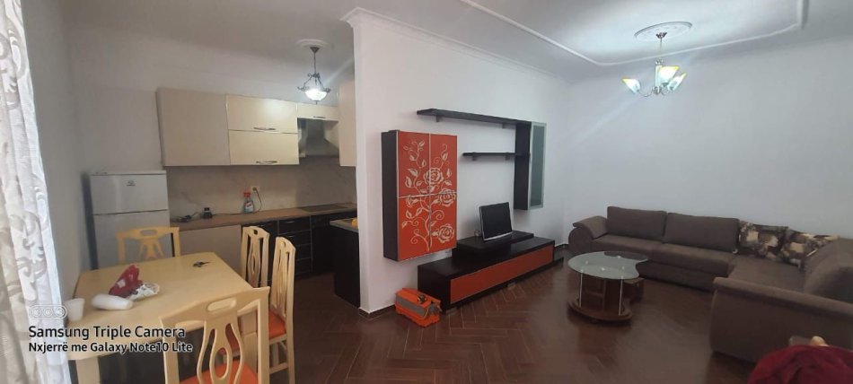 Tirane, shitet apartament 2+1 , 93 m² 114.000 € (Sokrat Miho)