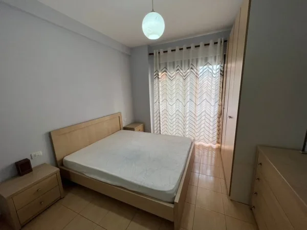 Tirane, jepet me qera 2+1+Ballkon Kati 2, 102 m² 450 € (teodor keko)