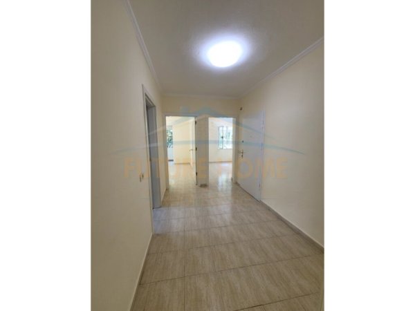 Tirane, shitet apartament 2+1 Kati 2, 77 m² 132.000 € (Brryli)