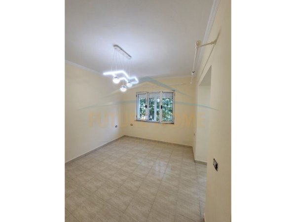Tirane, shitet apartament 2+1 Kati 2, 77 m² 132.000 € (Brryli)