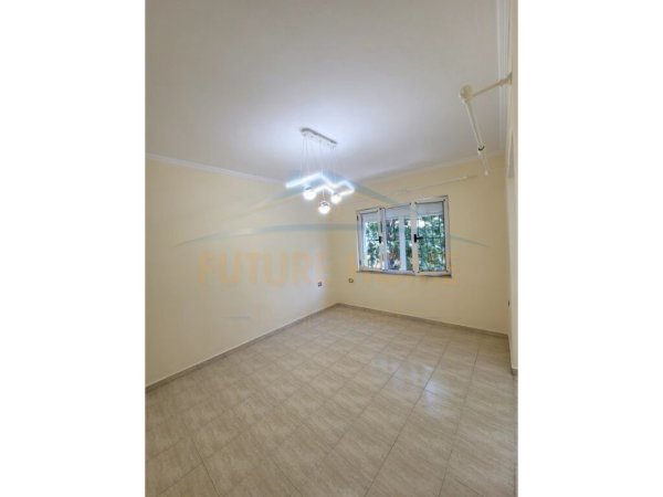 Tirane, shitet apartament 2+1 Kati 2, 77 m² 132.000 € (Brryli)