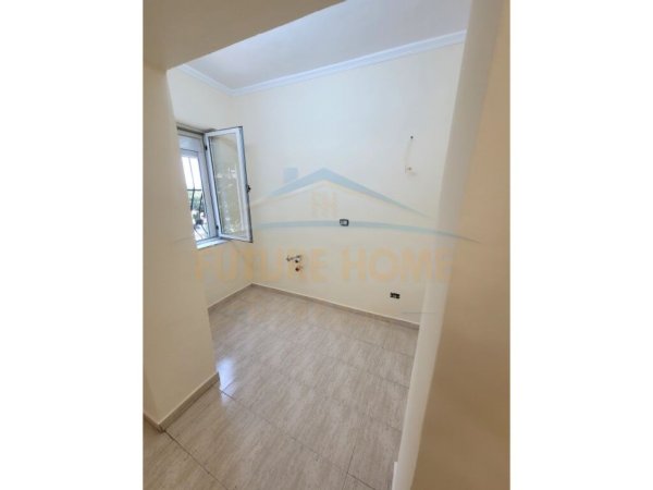 Tirane, shitet apartament 2+1 Kati 2, 77 m² 132.000 € (Brryli)