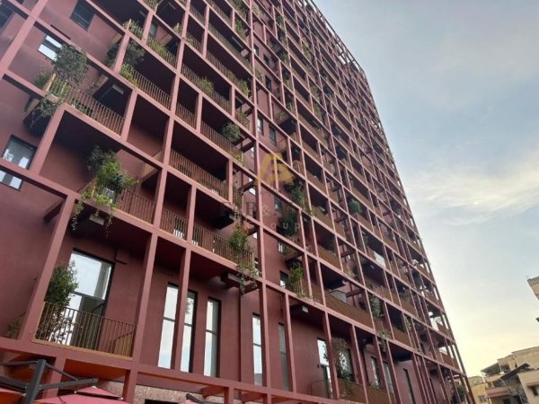 Tirane, jepet me qera apartament 3+1 Kati 9, 135 m² 1.500 € (Rruga e Kavajes)