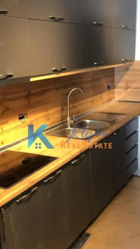 Tirane, jap me qera apartament 1+1+Ballkon Kati 2, 70 m² 500 € (Liqeni i Thate, afer kapiten MirZoti)