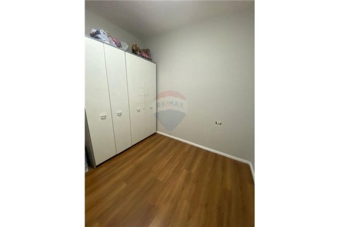 Tirane, jepet me qera apartament 2+1 , 80 m² 550 € (Rruga Dibres(prane Kompleksit Halili))