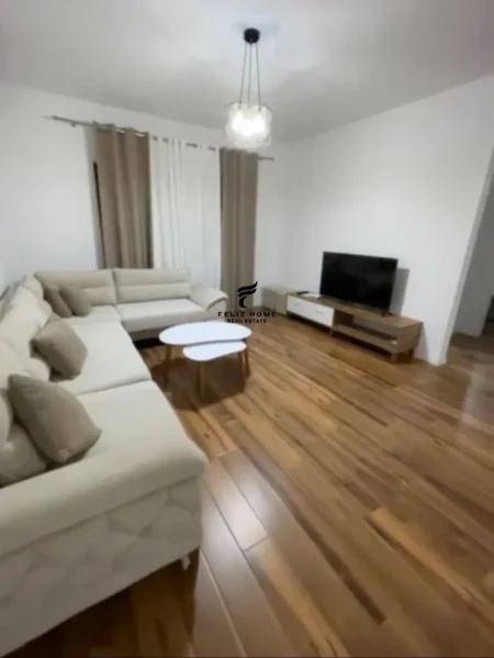Tirane, shitet apartament 2+1+Ballkon Kati 5, 120 m² 230.000 € (FUSHA AVIACIONIT)