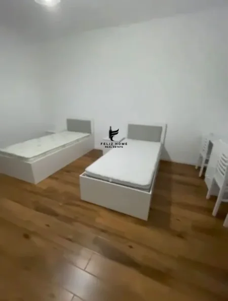 Tirane, shitet apartament 2+1+Ballkon Kati 5, 120 m² 230.000 € (FUSHA AVIACIONIT)