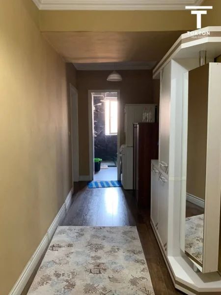 Tirane, jepet me qera 1+1 Kati 4, 60 m² 500 € (Bllok)