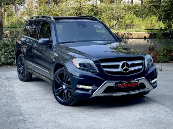 Tirane, shes SUV | Fuoristrad | Xhip MERCEDES BENZ GLK 250 CDI BLUETECH Nafte, gri e erret automatik Klima 192.000 km 12.900 €