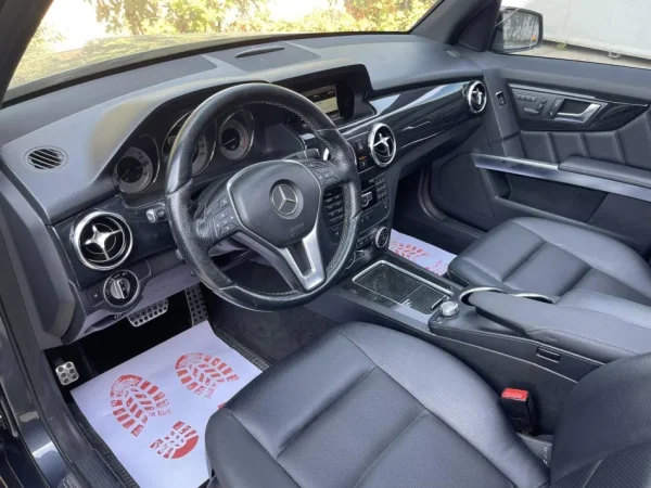 Tirane, shes SUV | Fuoristrad | Xhip MERCEDES BENZ GLK 250 CDI BLUETECH Nafte, gri e erret automatik Klima 192.000 km 12.900 €