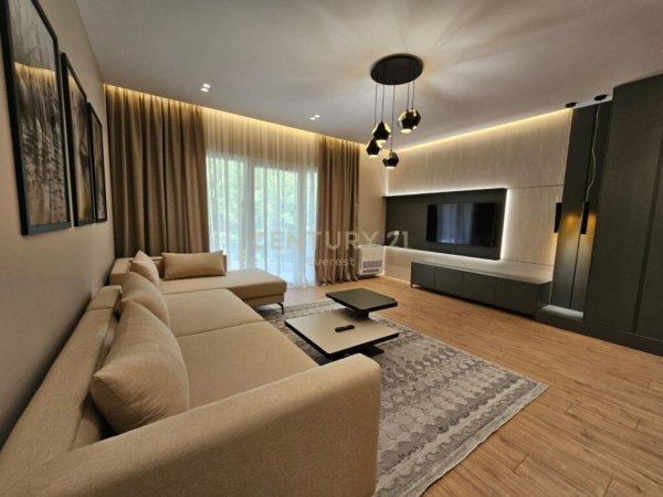 Tirane, shes apartament 2+1 Kati 1, 116 m² 250.000 € 