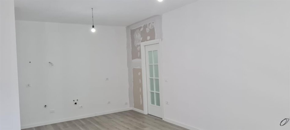 Tirane, jepet me qera apartament Kati 7, 63 m² 400 € (PORCELAN)