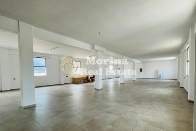 Tirane, jepet me qera ambjent biznesi Kati 2, 430 m² 1.200 € (Sauk)