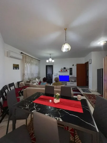 Tirane, shitet apartament 2+1+Aneks+Ballkon Kati 8, 104 m² 200.000 € (STACIONI I TRENIT)