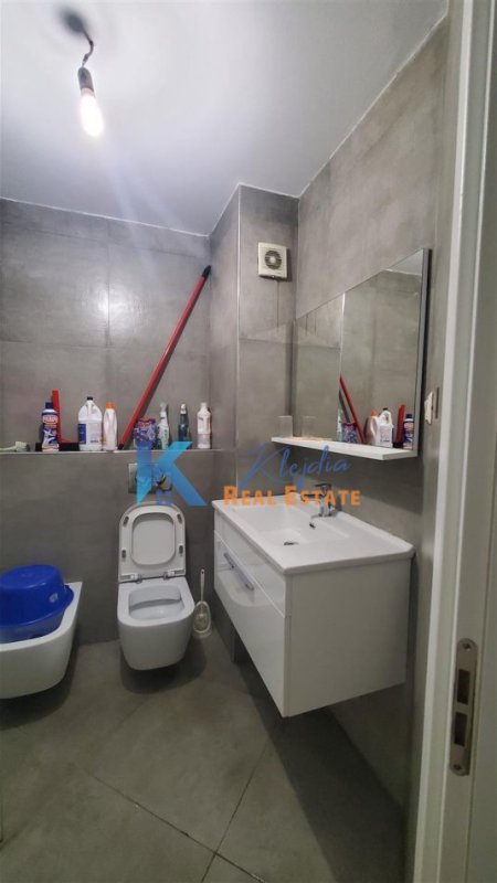 Tirane, jap me qera apartament 1+1+Ballkon Kati 1, 85 m² 550 € (Riza Cerova)