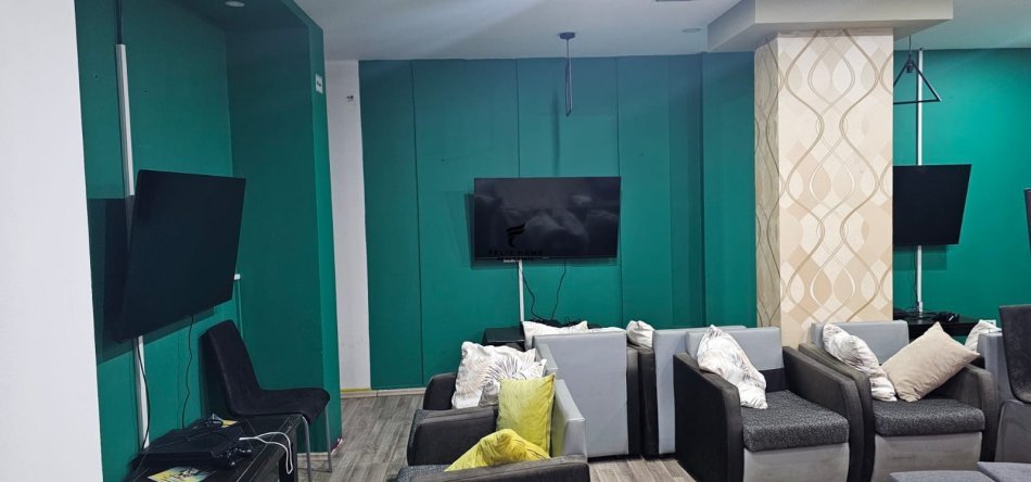 Tirane, jepet me qera ambjent biznesi Kati 1, 140 m² 600 € (TREGU ELEKTRIK)