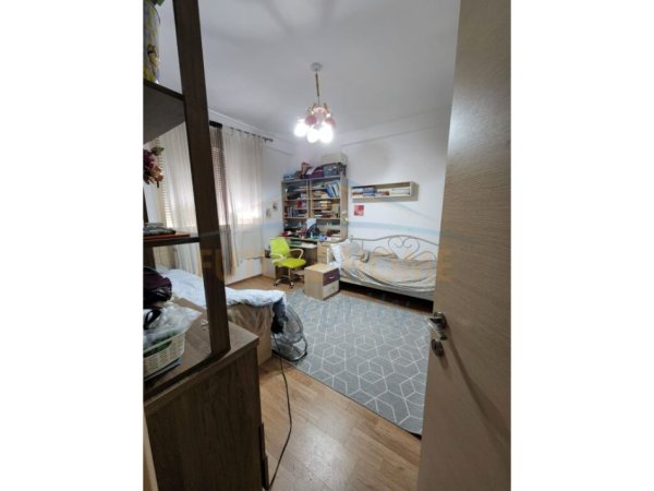 TIRANE, shitet apartament 2+1 Kati 3, 94 m² 76.000 € (VORE)