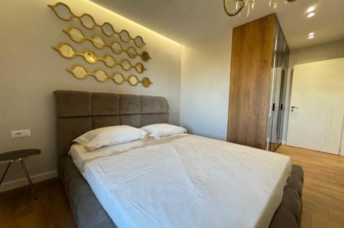 Tirane, shitet apartament 2+1 Kati 5, 71 m² (Stadiumi Dinamo)