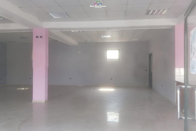 Tirane, jepet me qera ambjent biznesi Kati 1, 200 m² 600 € (Autostrada &quot;Tiranë - Durrës)