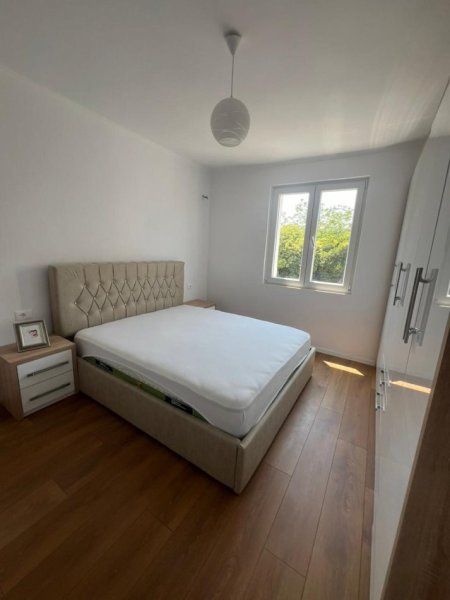 Tirane, jepet me qera apartament 2+1 Kati 3, 80 m² 598 € (Stacion treni)