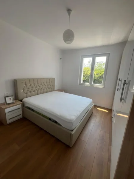 Tirane, jepet me qera apartament 2+1 Kati 3, 80 m² 598 € (Stacion treni)