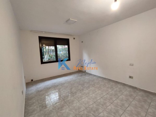 Tirane, jap me qera zyre Kati 1, 70 m² (Zyre per qira afer Stadiumit Dinamo, te Ish Shushica)