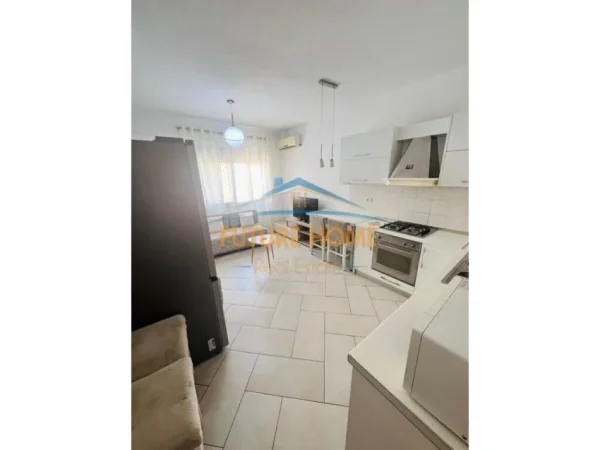 Tirane, jepet me qera apartament 1+1 Kati 6, 57 m² 400 € (Astir)