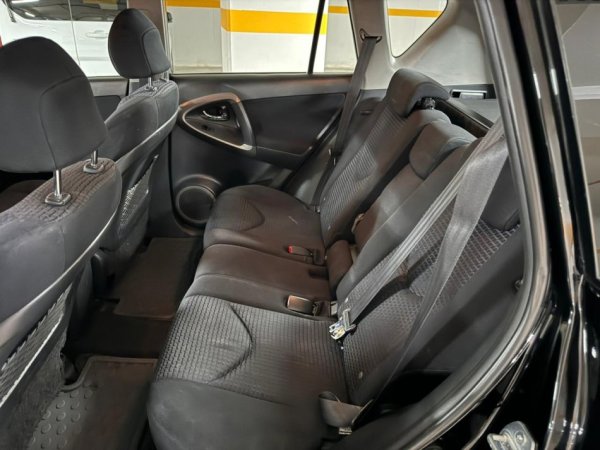 Tirane, shes SUV | Fuoristrad | Xhip Toyota Rav4 Nafte, e zeze manuale Klima 190 km 5.500 €