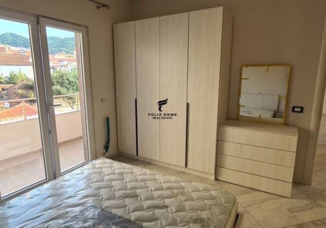 Tirane, jepet me qera apartament 2+1 Kati 3, 110 m² 500 € (SELITE)