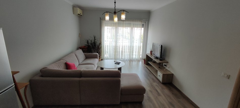 Tirane, jap me qera apartament 1+1+Ballkon Kati 6, 80 m² 600 € (Don Bosko)