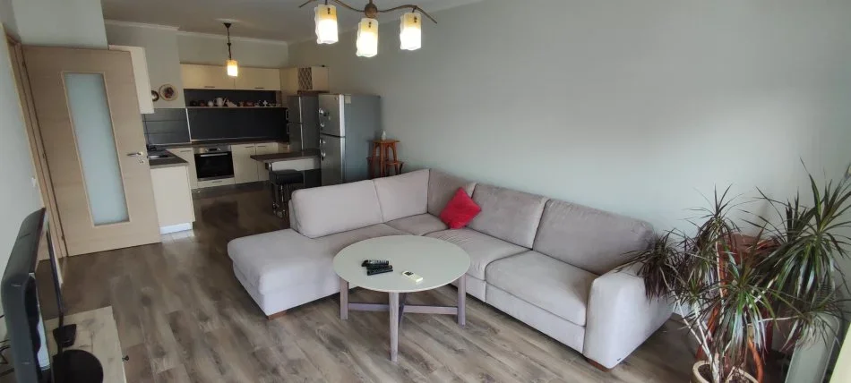 Tirane, jap me qera apartament 1+1+Ballkon Kati 6, 80 m² 600 € (Don Bosko)