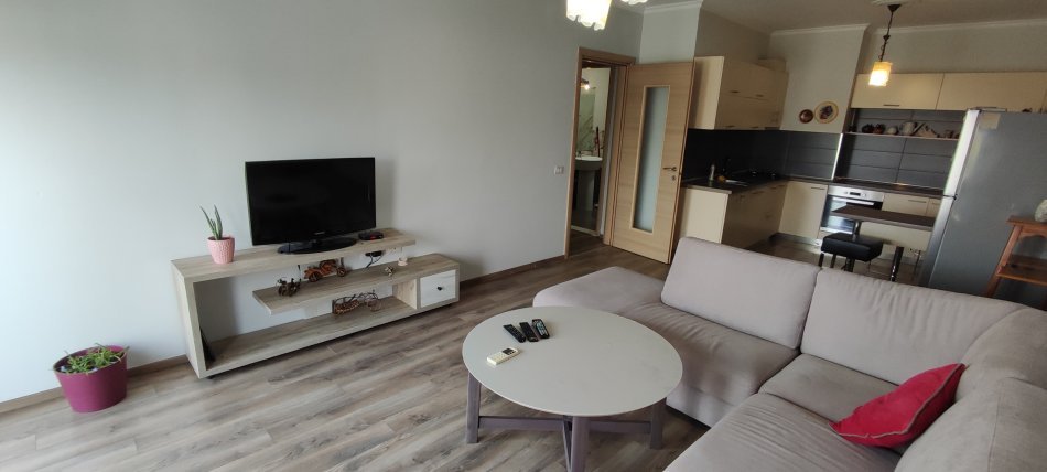 Tirane, jap me qera apartament 1+1+Ballkon Kati 6, 80 m² 600 € (Don Bosko)