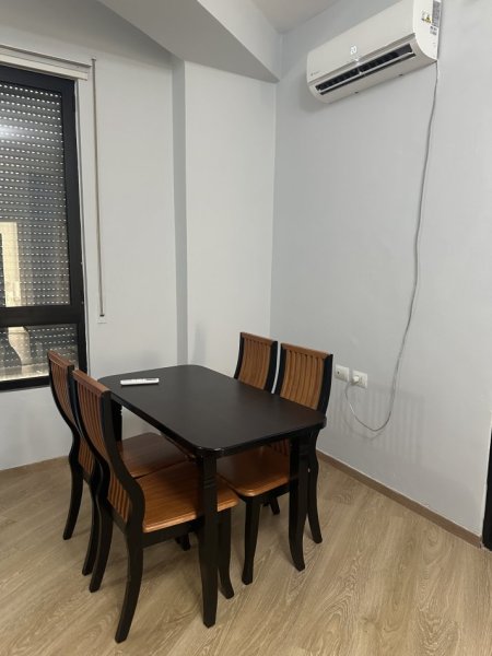 Tirane, jap me qera apartament 2+1 Kati 2, 80 m² 550 € (Farmacia 10)