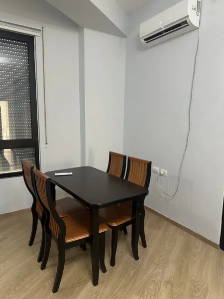 Tirane, jap me qera apartament 2+1 Kati 2, 80 m² 550 € (Farmacia 10)