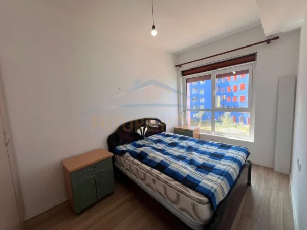 Tirane, jepet me qera apartament 2+1 Kati 4, 69 m² 400 € (ALI DEM)