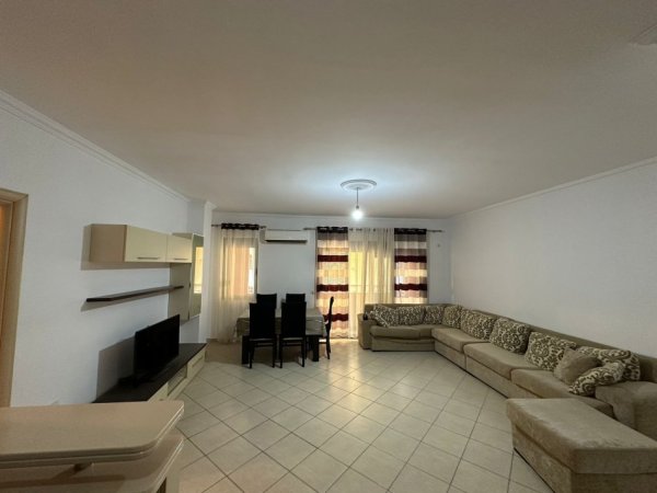 Tirane, shitet apartament 2+1+Ballkon Kati 6, 108 m² 120.000 € (Yzberisht)