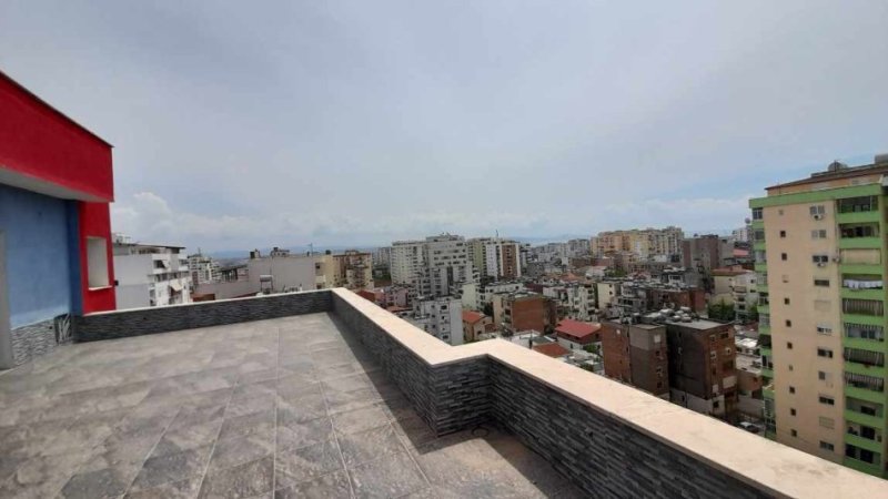 Durres, shes apartament 2+1 Kati 8, 200.000 € (Durres)
