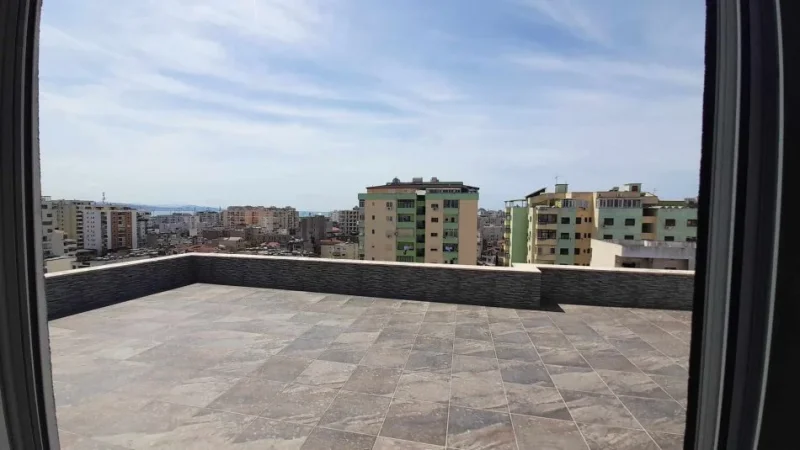Durres, shes apartament 2+1 Kati 8, 200.000 € (Durres)