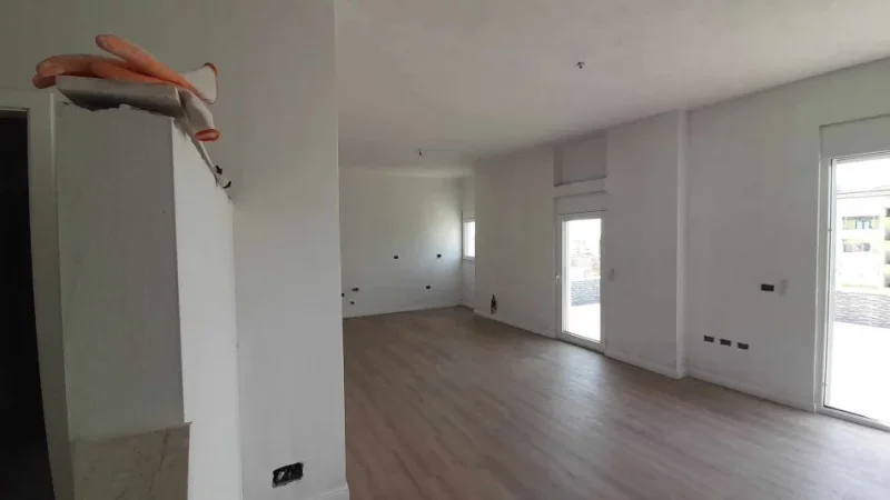 Durres, shes apartament 2+1 Kati 8, 200.000 € (Durres)