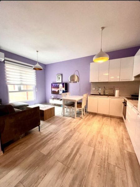 Tirane, jepet me qera apartament 1+1 Kati 2, 60 m² 449 € (Selite e Vjeter)