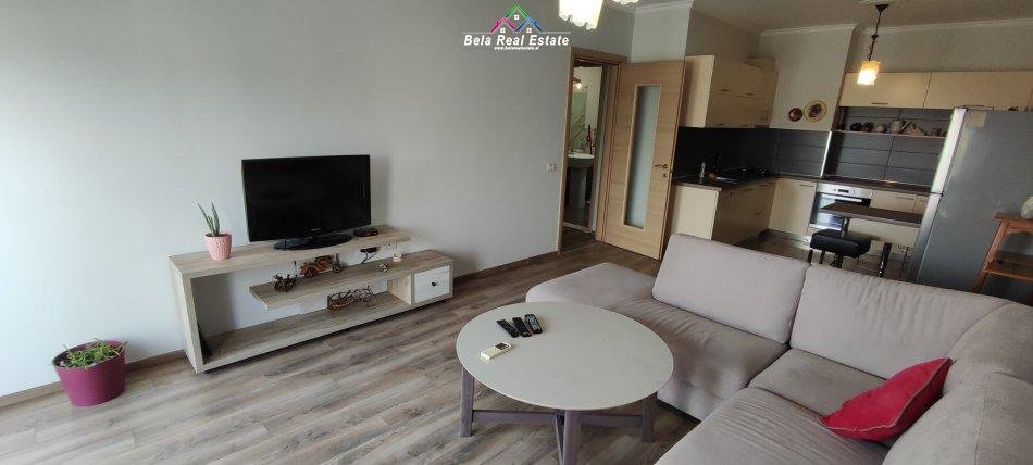 Tirane, jepet me qera apartament 1+1+Ballkon Kati 6, 80 m² 600 € (don bosko)