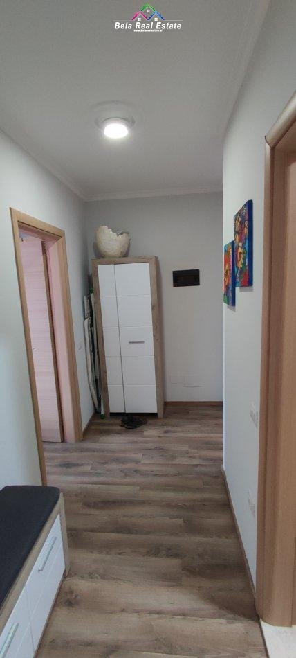 Tirane, jepet me qera apartament 1+1+Ballkon Kati 6, 80 m² 600 € (don bosko)