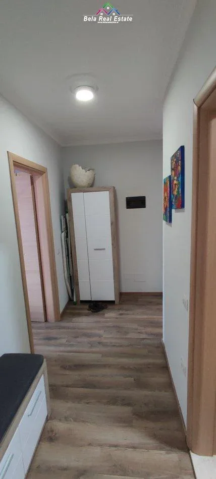 Tirane, jepet me qera apartament 1+1+Ballkon Kati 6, 80 m² 600 € (don bosko)