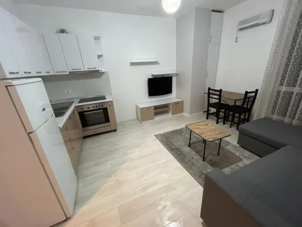 Tirane, jepet me qera apartament 1+1+Ballkon Kati 3, 1 m² 450 € (Rrugen Ana Komnena, pallati ku ndodhet Drejtoria Rajonale Tatimore Tirane, prane Universitetit Zoja e Keshillit te Mire.)