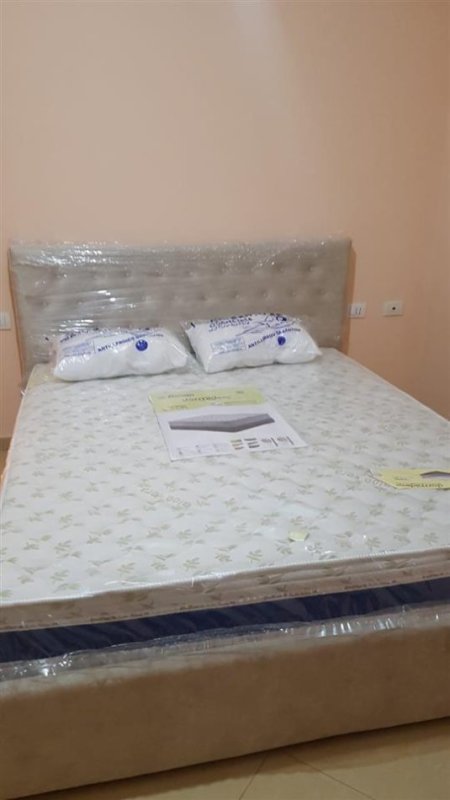 Tirane, jepet me qera apartament 3+1 Kati 2 i nje vile , 100 m² 450 € (Rruga Lucie Miloti)