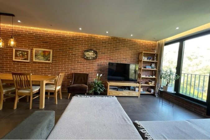 Tirane, jepet me qera apartament 3+1+Ballkon Kati 3, 135 m² 900 € (Kopshti zoologjik)