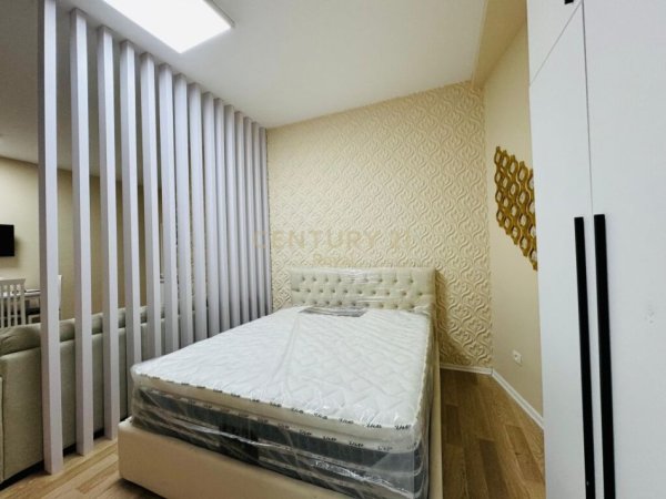 Tirane, jepet me qera garsonier 1+1 Kati 1, 44 m² 500 € (selvia)